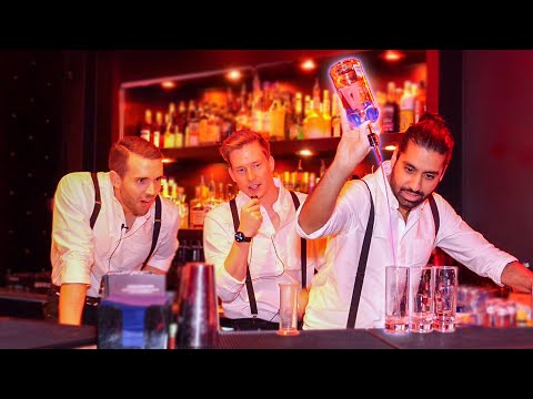 Video: Hur Det är Att Träffa En Bartender