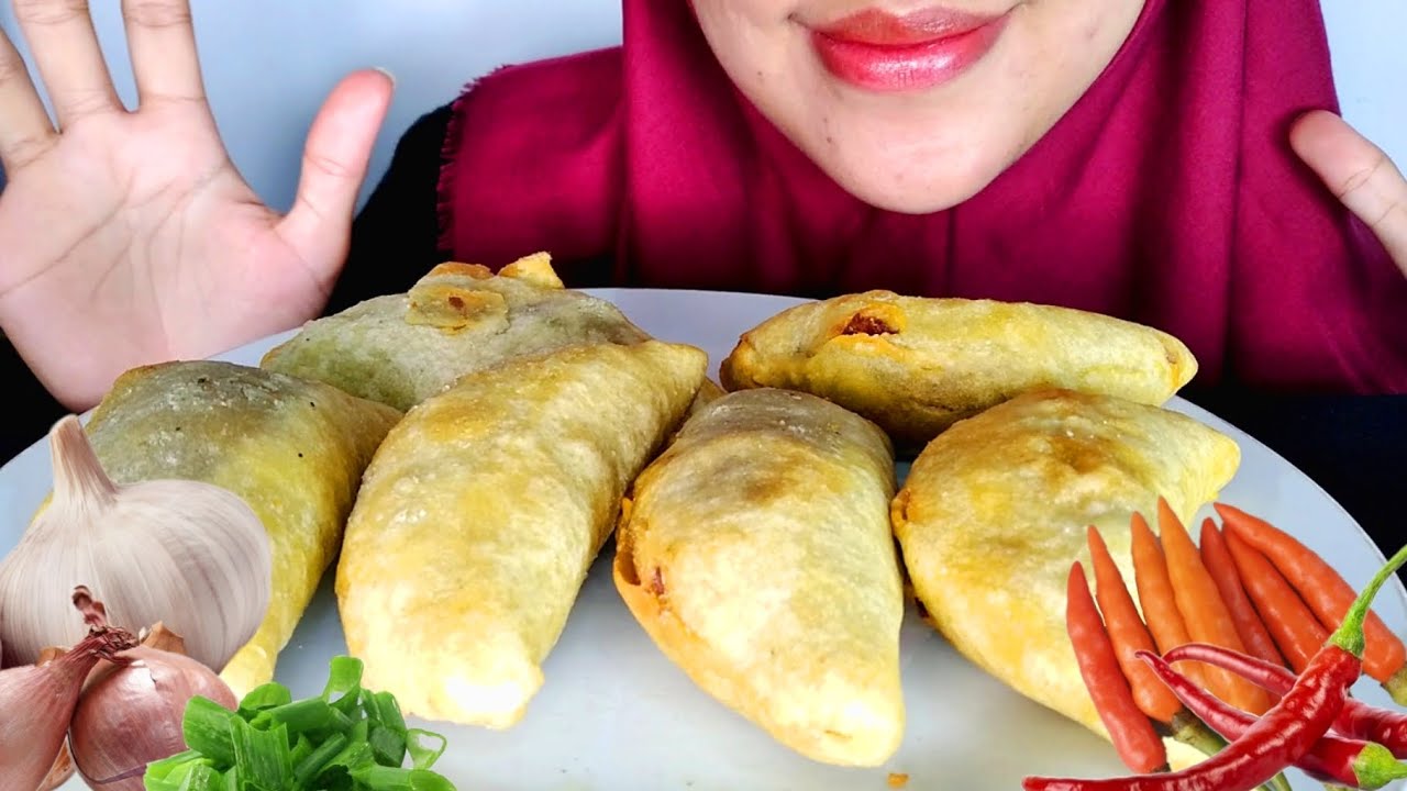 bukan MUKBANG ASMR CIRENG ISI KULIT AYAM PEDAS NIKMAT PANAS