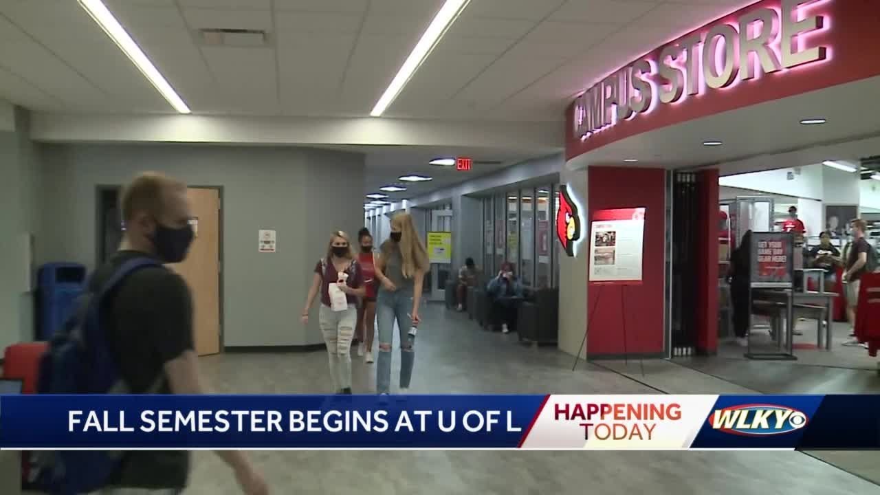 Students return to UofL for first day of classes amidst COVID19