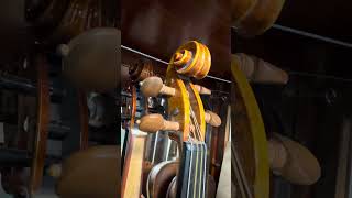 Luthier De Violín en Barcelona #Luthier #Violin #Barcelona