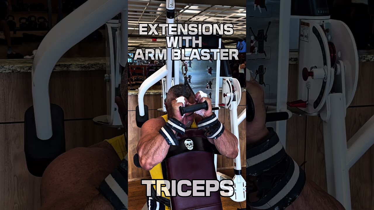 TRICEPS EXTENSIONS WITH ARM BLASTER #triceps #workout #ARMBLASTER #motivation #workouttips