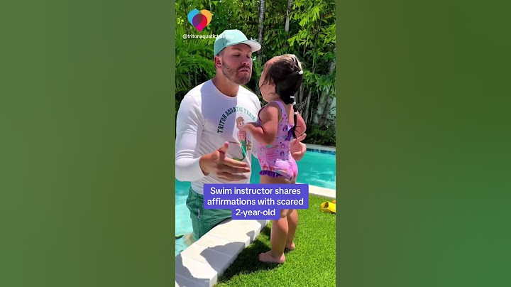 Swim instructor shares affirmations with scared 2-year-old #shorts