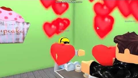 Taylor Swift ~ I knew you were trouble (Roblox Parody)