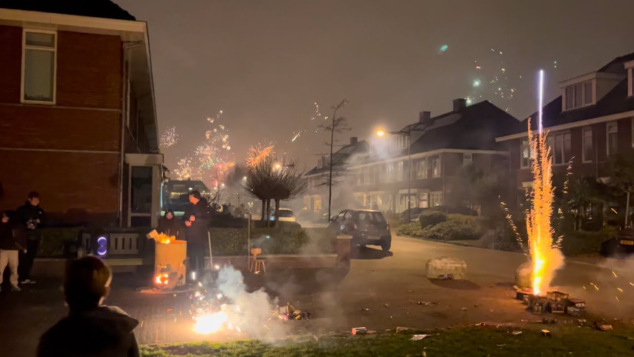 Vuurwerk Oud en Nieuw 2024 - 2025 | Jaarwisseling KNALLEN in Rijswijk