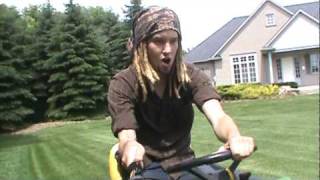 Cutting The Grass by NedTheDread 5,615 views 13 years ago 2 minutes, 28 seconds