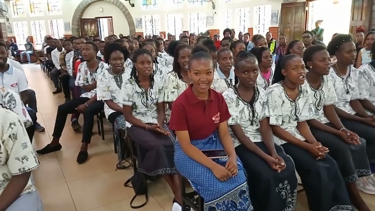 SHAMBA LA MIZABIBU//sang by KENYATTA UNIVERSITY CATHOLIC COMMUNITY CHOIR during holy mass
