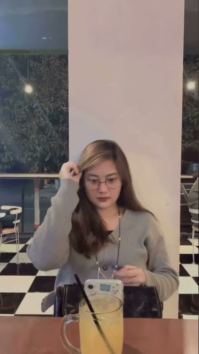 Video Mentahan Halu. Makan Bareng cewe cantik. buat story wa & ig. manasin mantan, prank temen.
