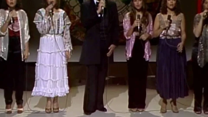 Johnny Cash with daughters Carlene, Tara, Rosanne,...