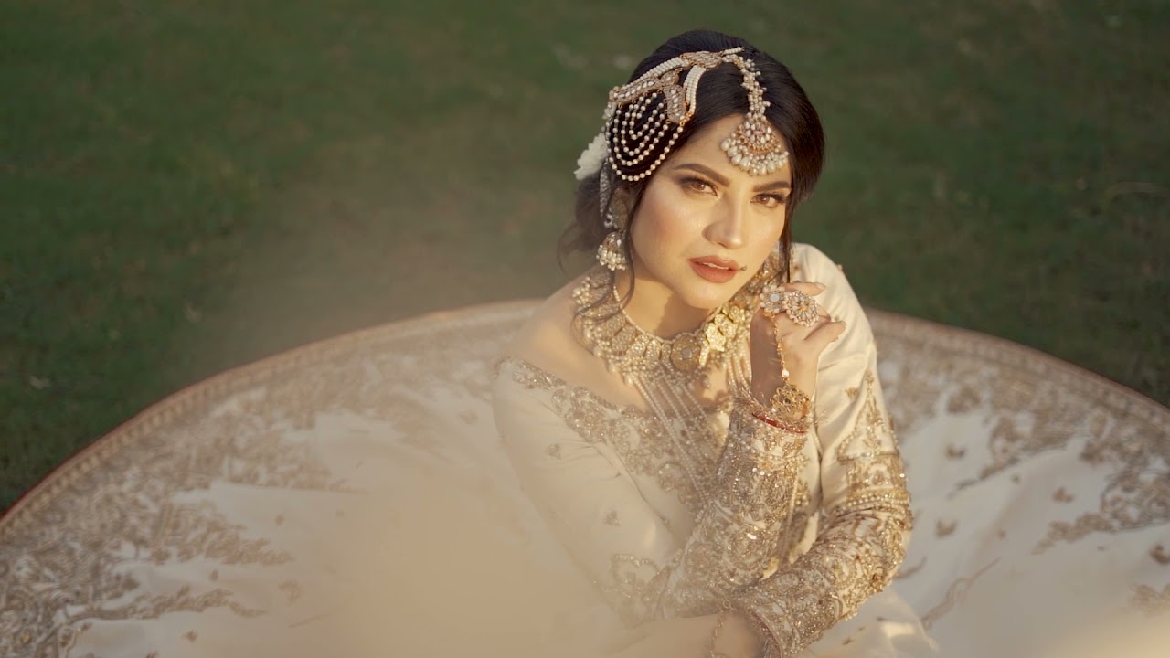 Neelum Munir wearing Maha Wajahat Khan