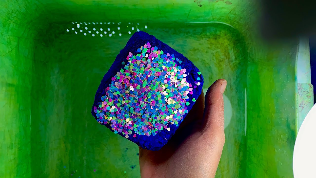 Pigment Asmr : Water Crush Blue Glitter Bombs with Blocks 