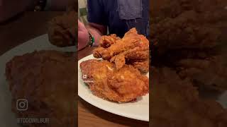 Should I hack Knott’s Famous Fried Chicken? #friedchicken #famous #foodhacks @knottsberryfarm