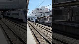 JR東日本本社駅新宿駅を出発し、いくつもの峠を越えて、甲府駅にたどりついた中央本線特急あずさ号