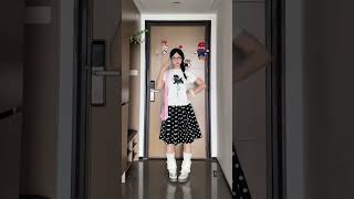 Discover the Secret to a Stylish Girlfriend's Wardrobe! StyleTips FashionInspiration