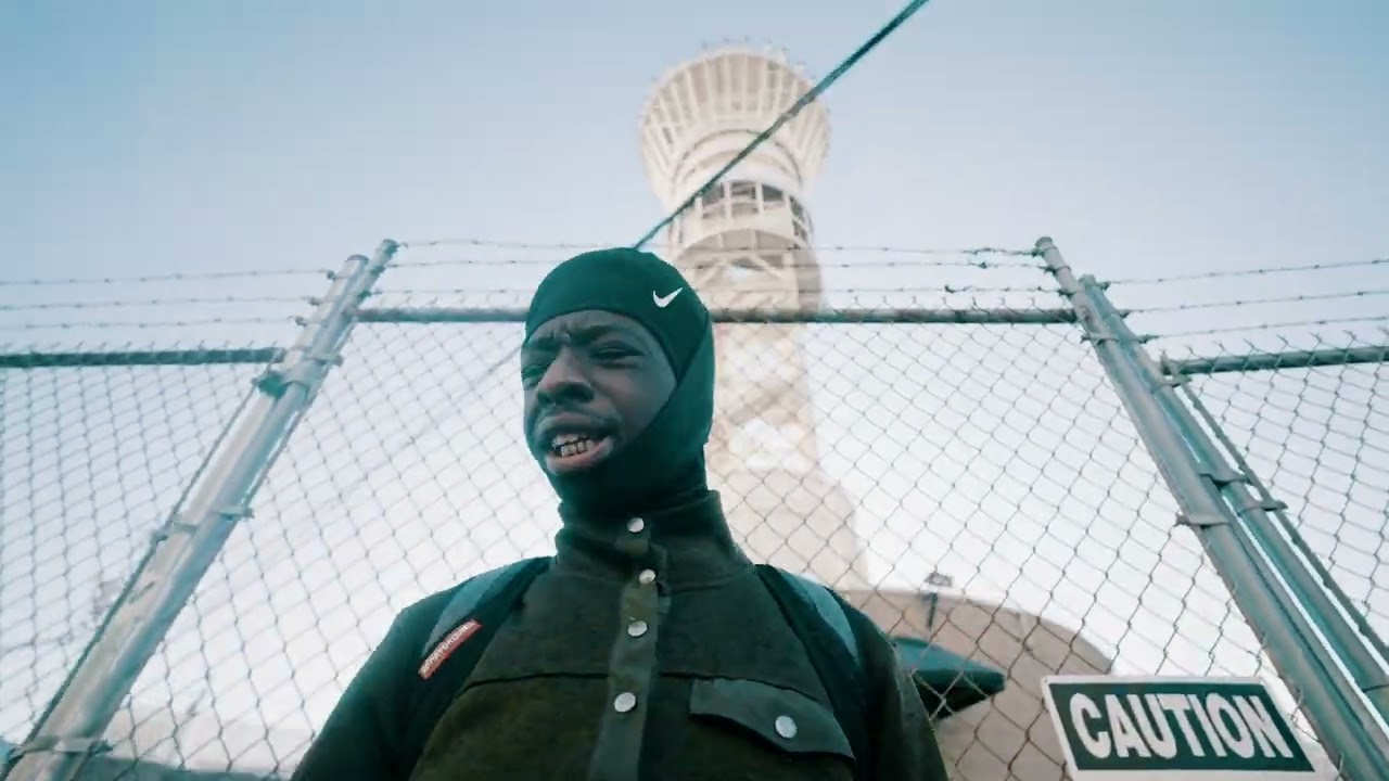 Guarda SkinnyBoi CJ - Freestyle (Official Music Video) su YouTube Guarda SkinnyBoi CJ - Freestyle (Official Music Video) su YouTube