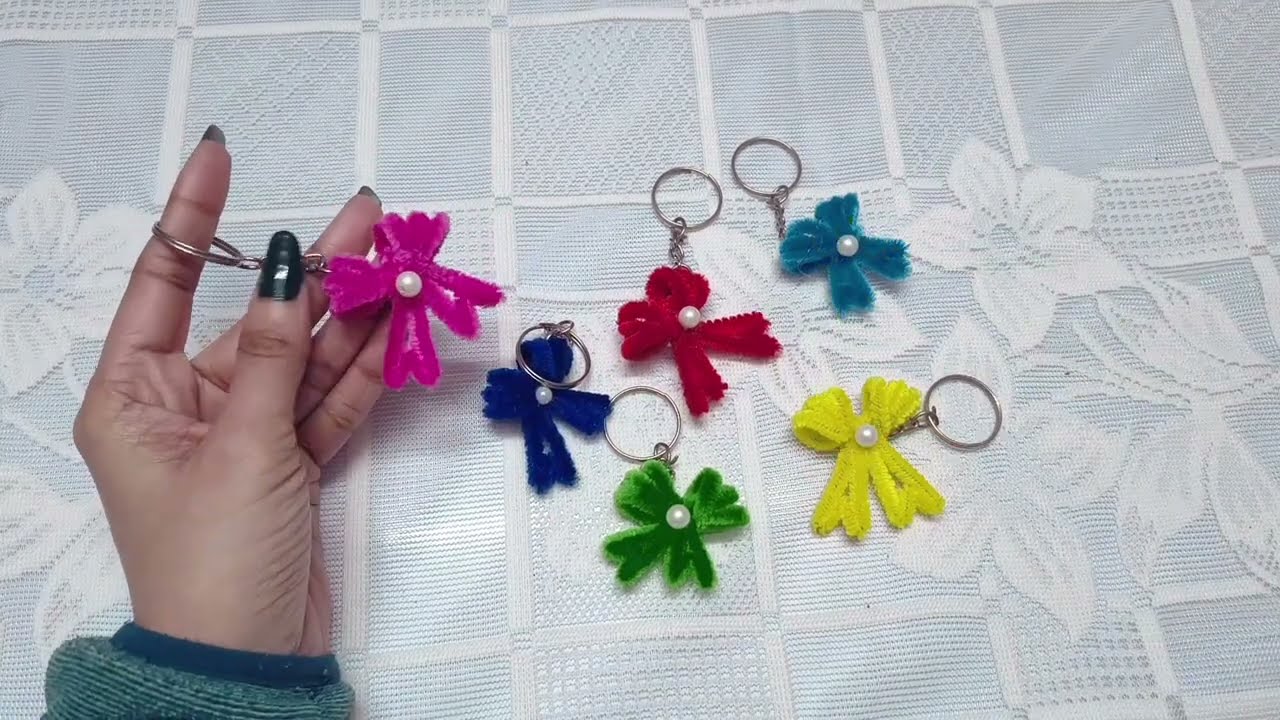 🎀✨ DIY Pipe Cleaner Bow Keychain 💖Handmade ✨ So easy, so cute 🎒 