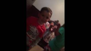 He Dosint Know How To Say It