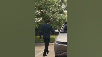 Hyundai IONIQ 5 | An iconic delivery to SRK!