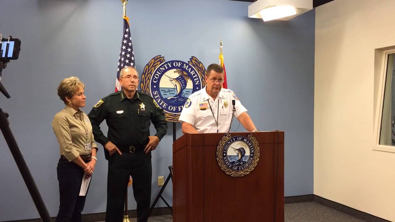 Officials at Martin County Emergency Operations Center give last warnings before Hurricane