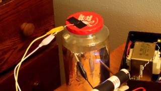 555 Timer Flyback Driver and Layden Jar