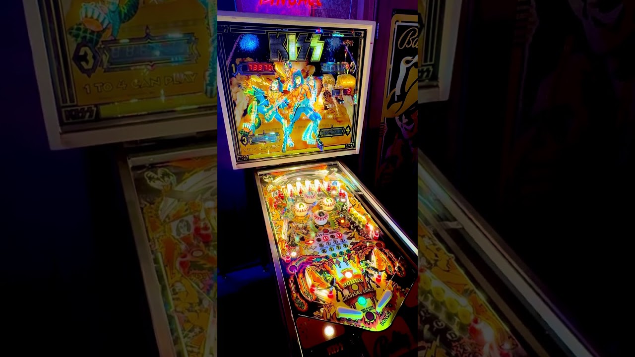 1979 Bally KISS gameplay.