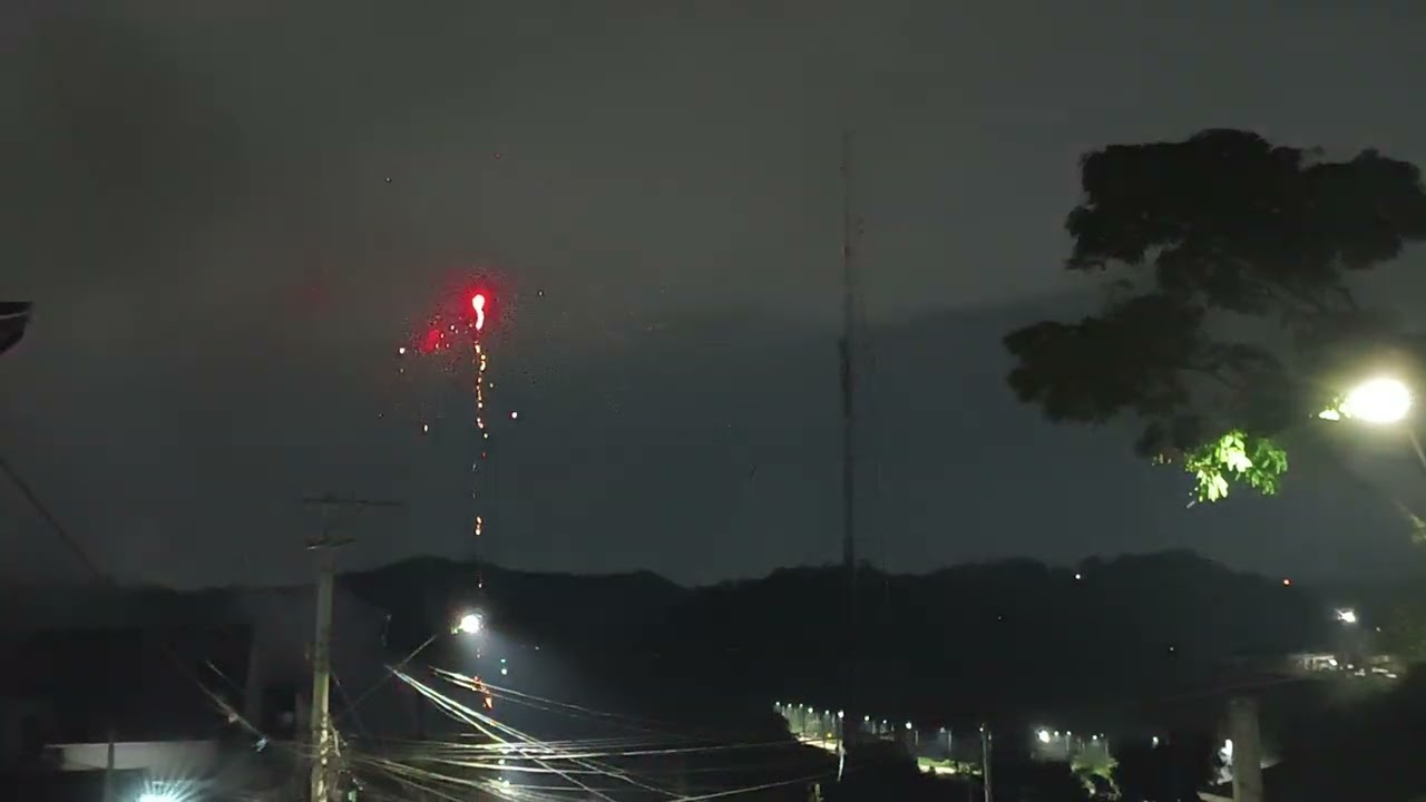 Fogueteira Vila Lavínia.   2025