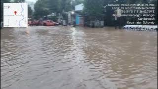 BANJIR Lagi lurr. arah jembatan SEKAYU Ponorogo ke barat