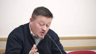 Добрые вещи. Советник при ректорате УГТУ Дмитрий Безгодов презентовал поэтический сборник.