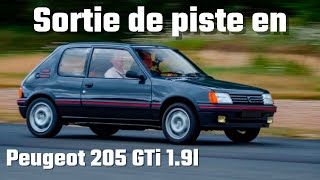 Peugeot 205 Gti 1.9l pilotée par un PRO !