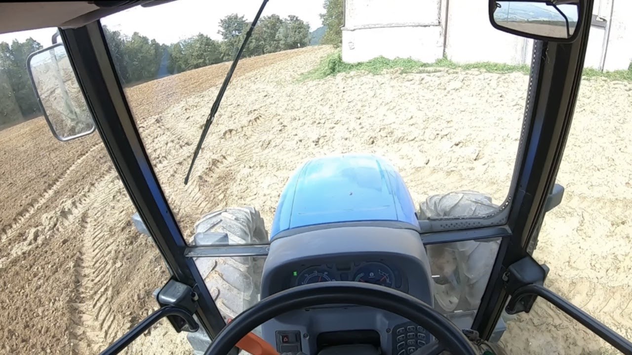 Iniziamo a far passare i terreni! [ POV - New Holland TL100 a con Vibrocoltivatore da 3 metri ]