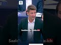 Jetzt fliegt es ihnen um die Ohren! Merkel bekam im EU-Parlament einen Orden verliehen – zu Unrecht.