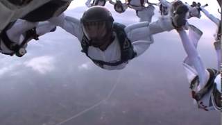 Thailand 357 2004 world record formation skydiving