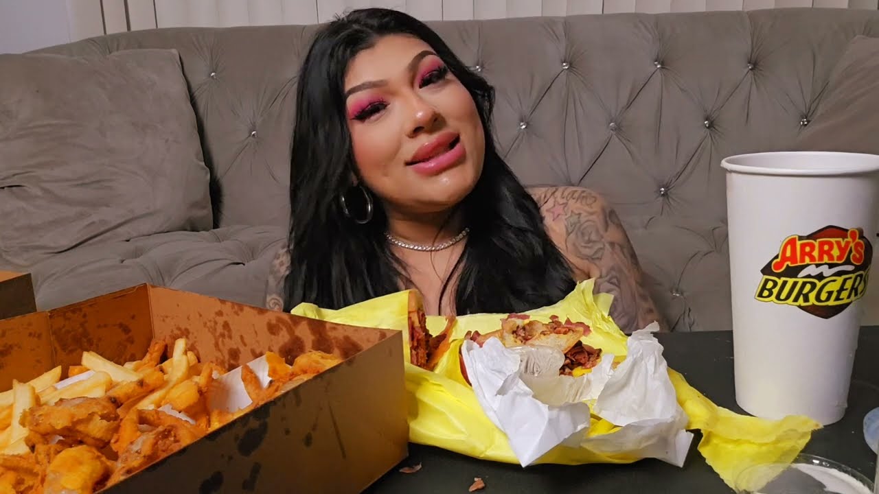 быть молодой матерью-одиночкой/луковые кольца и пастрами