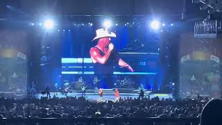 Uncle Kracker - Drift Away @ Kenny Chesney concert