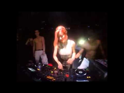 DJ SODA Happy New Year Remix 2017 DJ소다,디제이소 Dance Cute