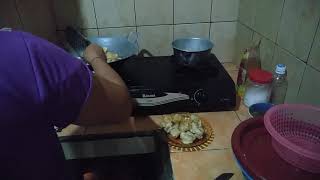 Bikin godoh pisang untuk sarapan anak kecil aja