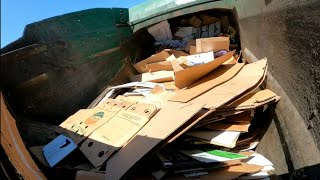 Waste Management Autocar / Mcneilus  Contendor front  loader garbage truck packing