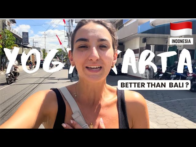 Travel vlog - First Impressions of YOGYAKARTA (JOGJA) - Better than Bali?