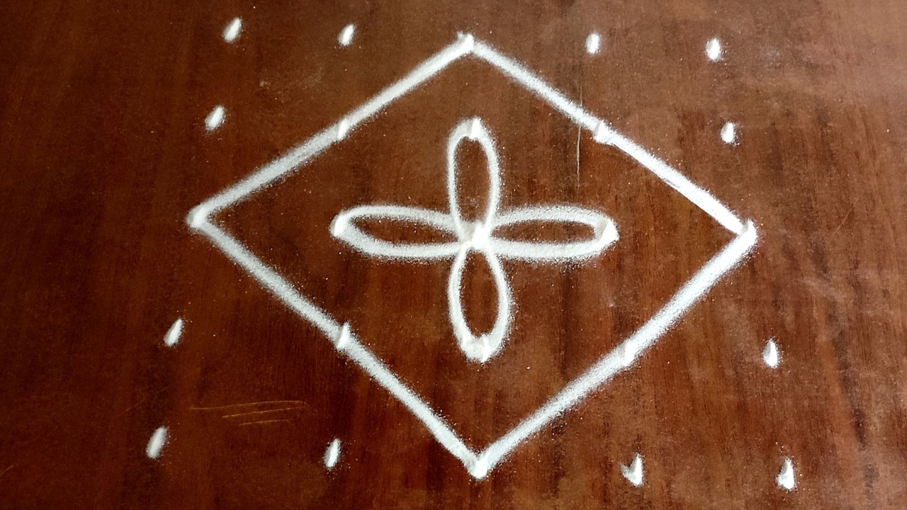 5 to 5 dots tuesday rangoli design 🌺  simple daily attractive rangoli design🌺