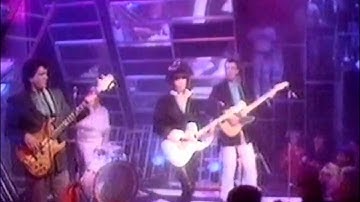 The Pretenders - 2000 Miles. Top Of The POps 1983