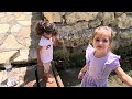 Aden Melis Su İle Oynuyor 