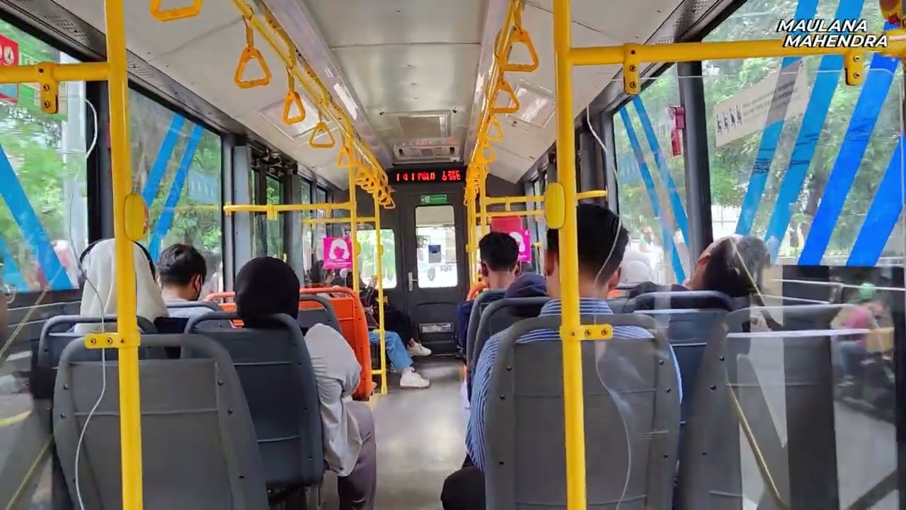 Naik TransJakarta Koridor 4 Yang Masih Pake Jalur Alternatif di Tengah Pembangunan LRT Jakarta