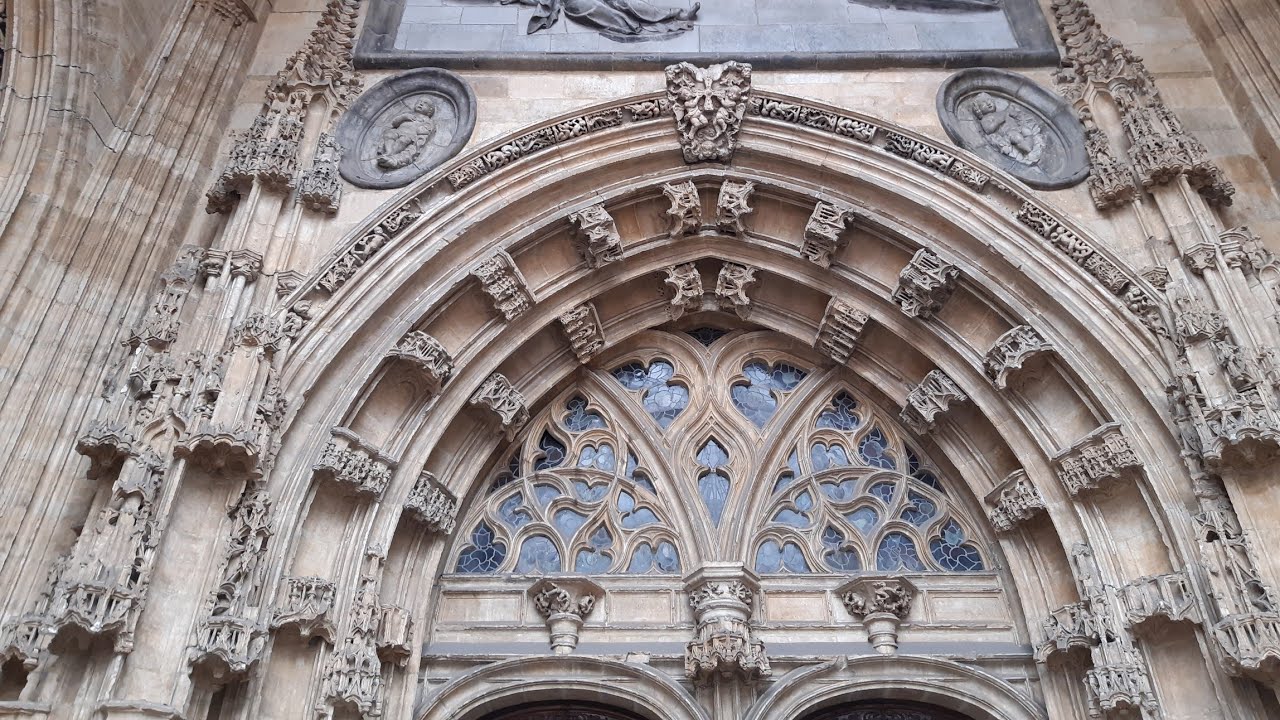 # 147 Районы Овьедо.  Исторический Центр.  Астурия. Север Испании. Oviedo. Casco Historico.