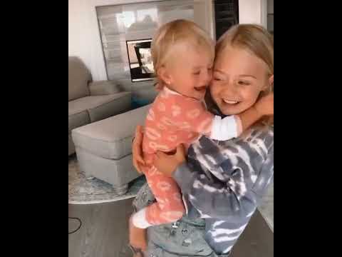 Everleigh tickling Posie! (So Cute)