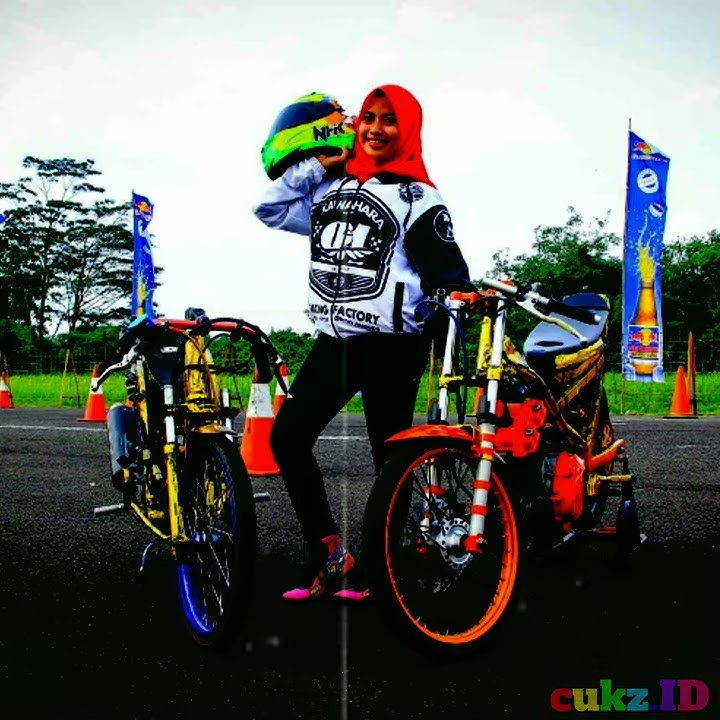Story WhatsApp cewek racing