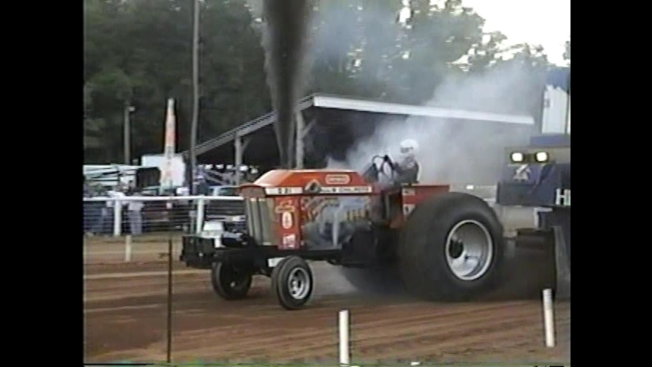 Illinois Tractor Pulling Association 1997 Hardin, Illinois 7,500 & 9,500 lb. Super Stock YouTube