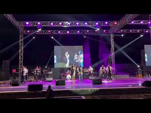 Rungkad cover by Putri Amelia feat new Monata