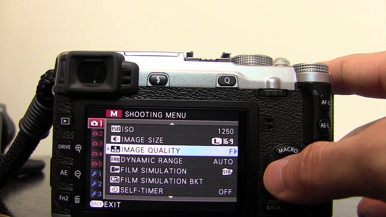 Fuji XE2 Tip- Focus Check Tutorial in Manual Mode - YouTube