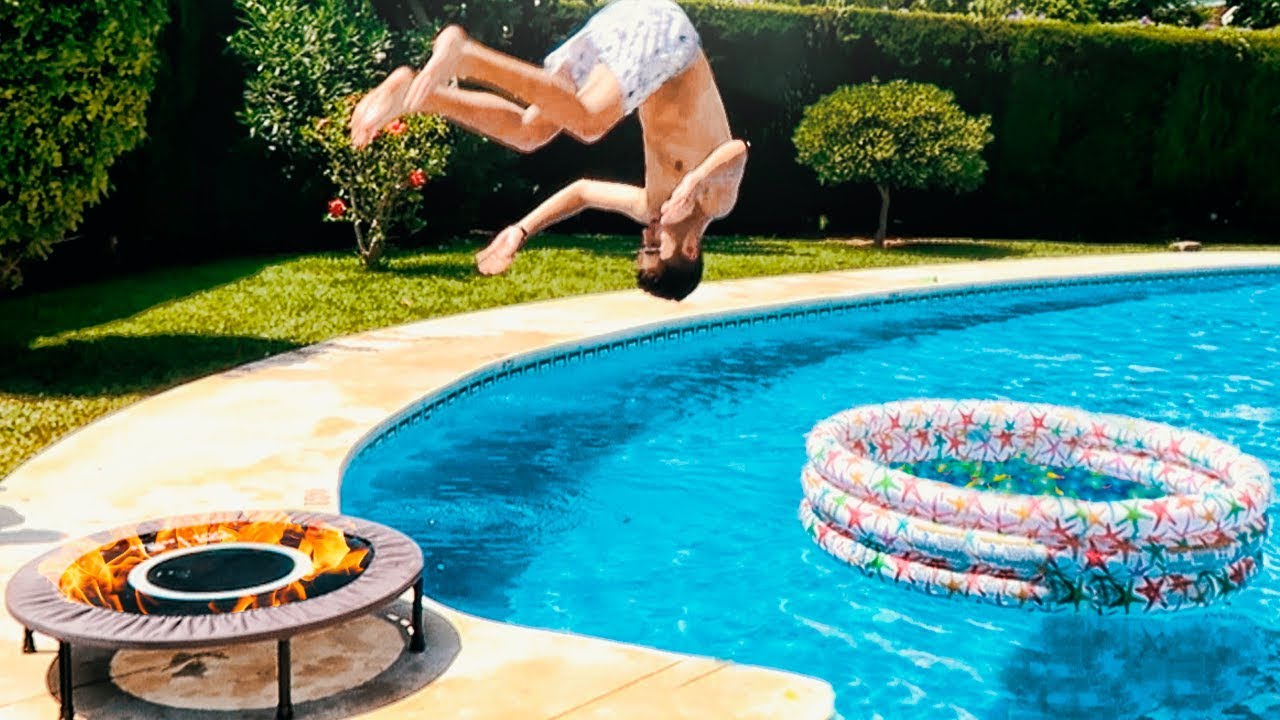 CAMA ELASTICA DE FUEGO VS PISCINA CON +500 GLOBOS DE AGUA DENTRO DE UNA PISCINA!! [Shooter] retrospektive