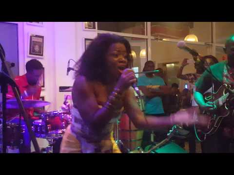NICOLE OBELE - MINYON (Live) FESTIVAL INTERNATIONAL DES MUSIQUES AU FEMININ HAITI