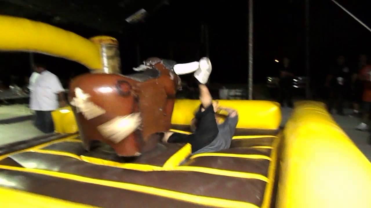 EL TORO LOCO SHOW TORO MECANICO DE RENTA HOUSTON TX